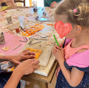 atelier créatif cuir enfants Genève Suisse Carouge activité sellerie etter