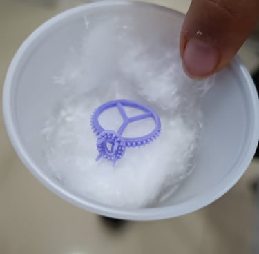 Impresion 3D en cera de Anillo de Compromiso Ovalo Halo