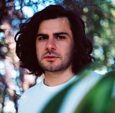 Raffaël Enault : Auteur, scénariste, réalisateur