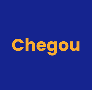 A imagem mostra um círculo com o texto "Chegou", em letras na cor laranja e o fundo azul.