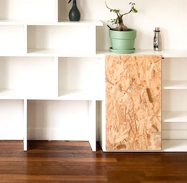 ibliothèque Shelfi – Levallois-Perret – mélaminé blanc Egger – portes OSB