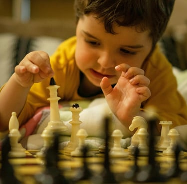 Child aged 5 to 12 learning chess strategy at Shetty Chess Classes – best chess classes for kids