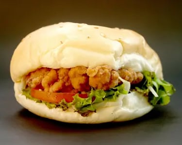 chicken-sandwich-with-lettuce