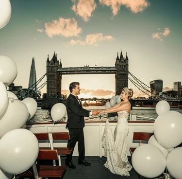 Wedding couple at Tower Bridge in London
