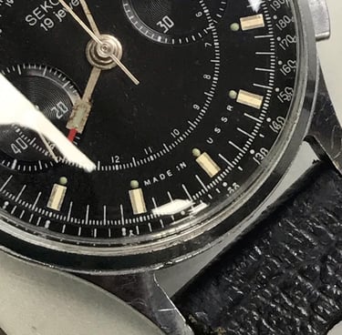 Sekonda Strela dial close up