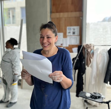reine bâtisseuse sur chantier