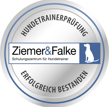 Hundetrainerin Kerstin Laufenberg aus Borkheide ist durch Zimmer&Falke geprüft.