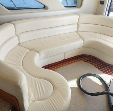 Higienização de Barcos, Lanchas e Iates em Itapoá e Guaratuba