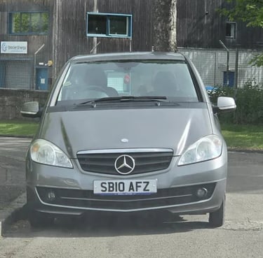 fairykirk-road-rosyth-fife-scotland-factory-worker-parking-at-residents-houses-stalker-webp