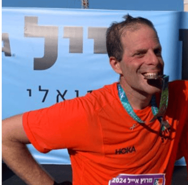 לירון, לקוח ממליץ על הדרכת AI של עידן