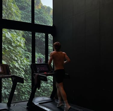 Exclusive high class escort Amsterdam–VIP escort, high end escort service and luxury escort agency