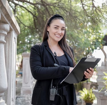Mujer emprendedora, organizadora de banquetes
