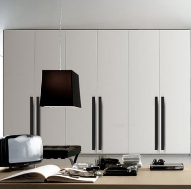 45° bevel cabinet handles in gold and black—ergonomic design with brushed texture, perfect for modern kitchens and wardrobes