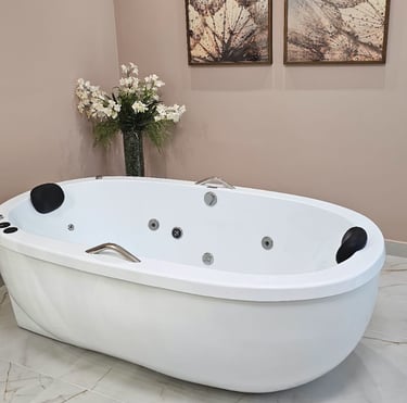 Ambiente do SPA do We Hall Beauty em Bauru, com banheira elegante e decoração sofisticada para momen