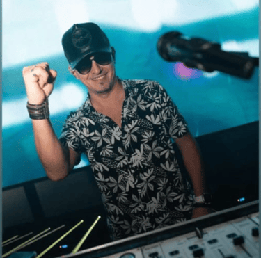DJ Guillermo Atencio en eventos las discotecas mas improtantes