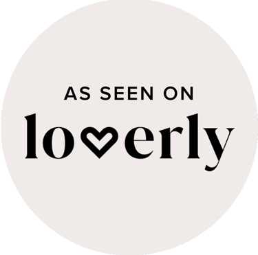 a white circle with the words as seen on the bottom of the circle