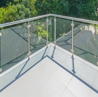 Sazak Demir Doğrama Cam Balkon
