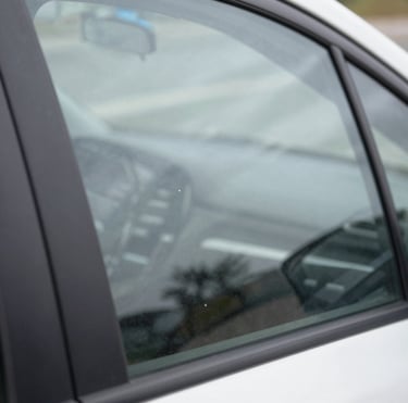 black and silver car stereo