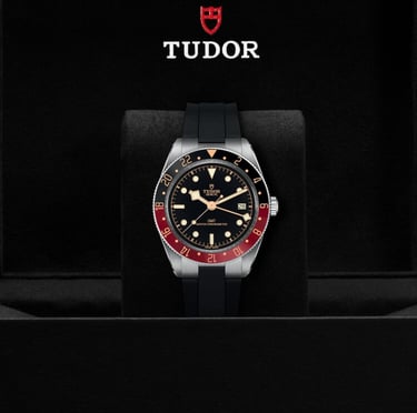 Tudor Black Bay GMT “Coke” 41mm on black rubber strap, red and black bezel, stainless steel