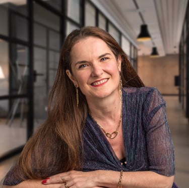 Photo de la directrice du cabinet, Sandra Fressier.