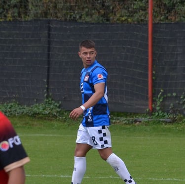 FUTBOL SIMON HERRERA DEFENSA CENTRAL. CONTENCION. LATERALFUTBOL SIMON HERRERA DEFENSA CENTRAL. CONTE