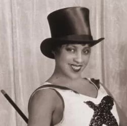Evelyn Dove representing the They Did I Can Too Entertainers section.