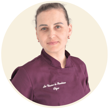 Olga, membre de notre équipe de glacier