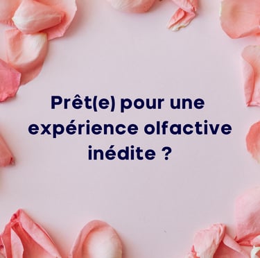 pétales de rose évoquant une expérience olfactive inédite et la délicatesse des essences naturelles