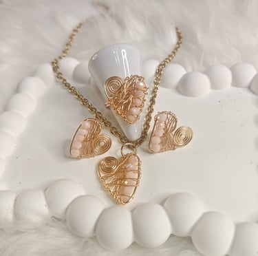Conjunto de joyería de corazón en acero, hecho a mano con alambre enrollado y cuentas rosadas