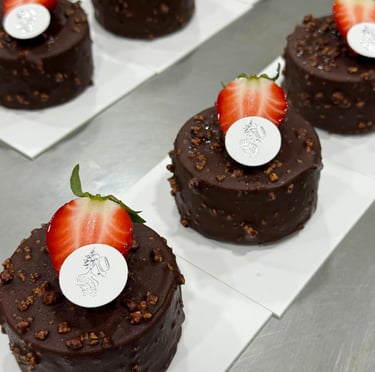Chocolate strawberry cake