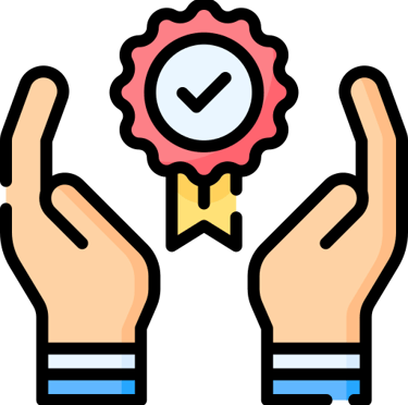deux mains qui entourent une médaille