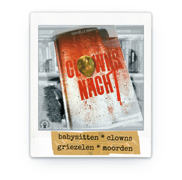 Polaroid van boek Clownsnacht