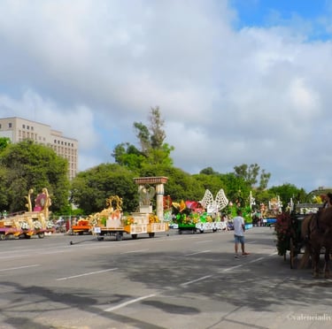 Preparación de carros para la batalla de las flores en Valencia