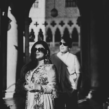 Black and white couple street photo in Venice