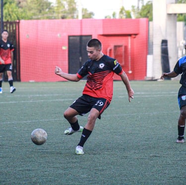 FUTBOL SIMON HERRERA DEFENSA CENTRAL. CONTENCION. LATERAL
