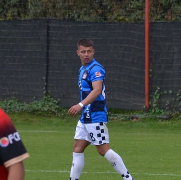FUTBOL SIMON HERRERA DEFENSA CENTRAL. CONTENCION. LATERALFUTBOL SIMON HERRERA DEFENSA CENTRAL. CONTE