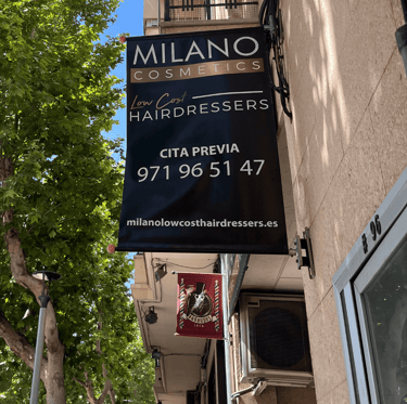 montaje de cartel mallorca