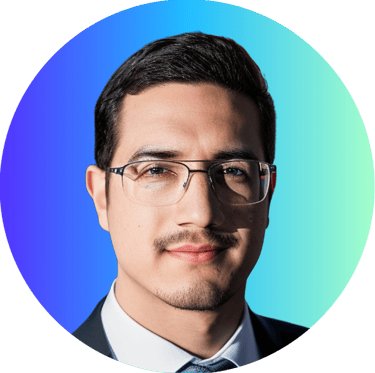 Picture of Fidel in a suit and tie