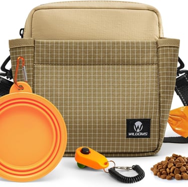 Dog Treat Pouch – Large Capacity with Magnetic Closure, Dog Walking Fanny Pack Built-in Poop Bag