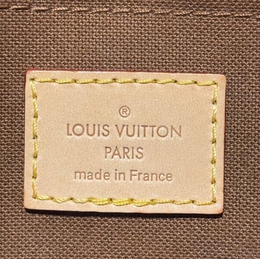 designer laukun ompelujälki