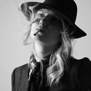 Photo artistique mannequin femme, noir et blanc, studio Brunoy Essonne 