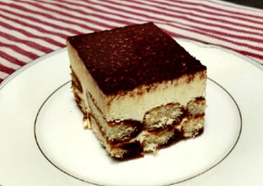 Tiramisu dessert cake