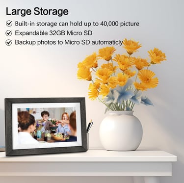 a picture of a picture of a picture of a vase with flowers