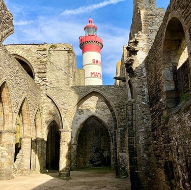 Abbaye et phare de Saint-Mathieu