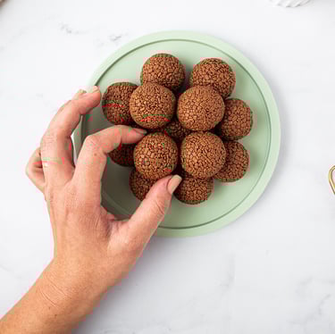 Larissa Bachega: brigadeiros gourmet ao leite