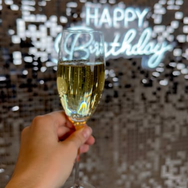 Dekoras, foto siena gimtadieniui, foto sienele gimtadieniui, renginiu irangos nuoma, foto siena,