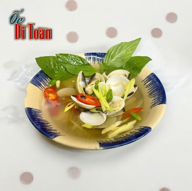 Nghêu hấp sả tại Ốc Dì Toàn - quán ngon quận Bình Thạnh