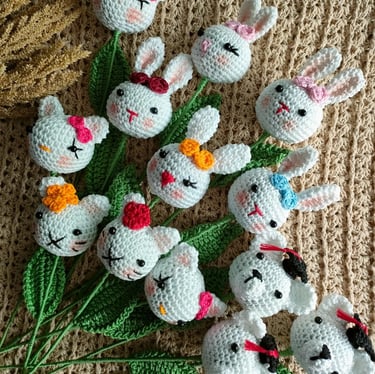 Crochet Flower Vases