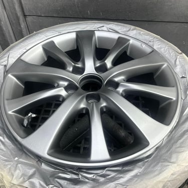Diamond cut alloy wheel restoration in Malvern workshop