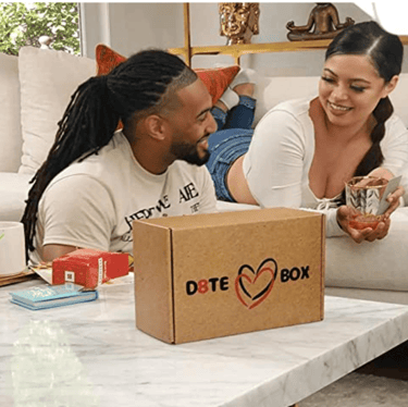 D8te Box Couples monthly subscription box. Romantic Activities For Couples To Build And Connect